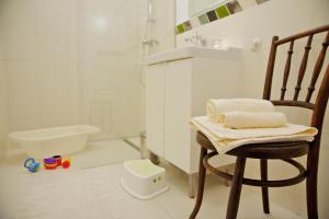 Kúpeľňa v ubytovaní Green Door Family Apartment + 37 fotografií