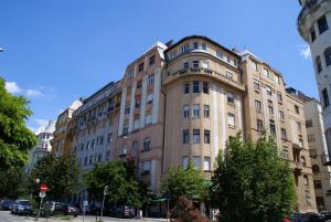 Budova, v ktorej sa apartmán nachádza