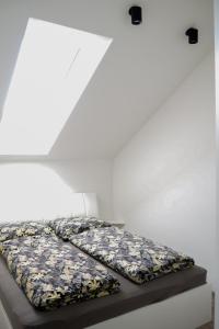 Ліжко або ліжка в номері Apartament przy Małej Panwi "I"