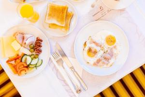 Φαγητό σε αυτό το ξενοδοχείο ή κάπου εκεί κοντά