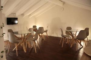 TV a/nebo společenská místnost v ubytování La Pietra Nera - Etna Home