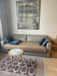 Posezení v ubytování Deluxe art apartment in heart of Tallinn
