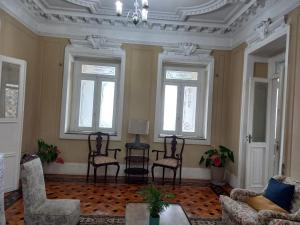 Casa das Luzes Hostel IVN的休息区
