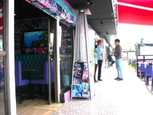 Tetamu yang menginap di Hotel La Carreta Playa Brava