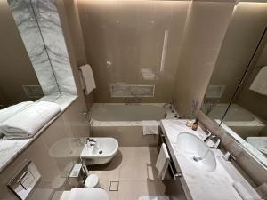 Koupelna v ubytování Stunning Burj View