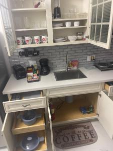 A kitchen or kitchenette at Fantastic Suite