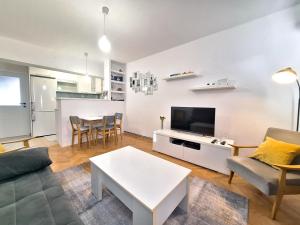 Køkken eller tekøkken på Apartment Dina Sarajevo + 26 billeder