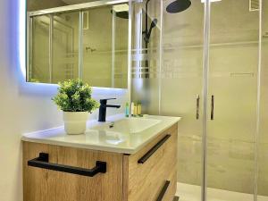 Bilik mandi di Bañaderos by SunHousesCanarias +53 gambar