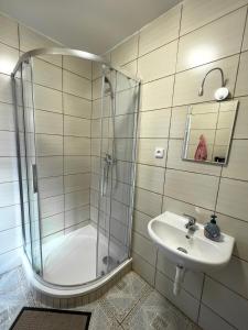 Koupelna v ubytování Apartments Gala Abertamy
