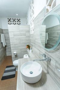 GaluDiani Beach-Villa Kirsch的相册照片