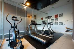Fitness centrum a/nebo fitness zařízení v ubytování Euro Hotel Residence