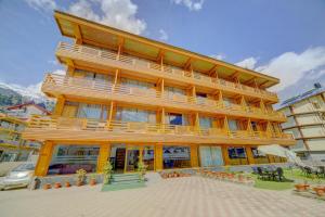 Gallery image of Grace Resort and Spa in Manāli