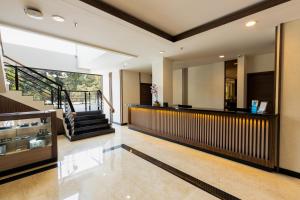 Fuajee või vastuvõtt majutusasutuses Next Hotel Yogyakarta
