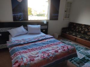 Postel nebo postele na pokoji v ubytování Elkhaima motel