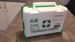 a box of pentaxema puuminate sitting on a counter at Apartament Miedzy Strumykami Karpacz in Karpacz