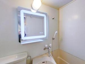 Bilik mandi di S15新宿最中心 東新宿站5分-Shinjuku center 5 mins to Station, Max 3P 新宿 涉谷 表参道 池袋 上野 代代木 银座 原宿