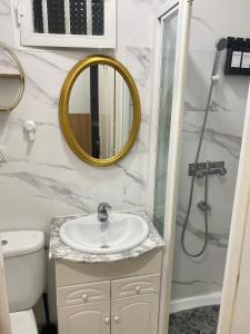 Vonios kambarys apgyvendinimo įstaigoje Madrid Fabulous Chamberí
