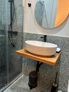 A bathroom at Les Artes