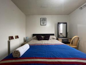 Comfortable 2-Bed House in London Zone 2