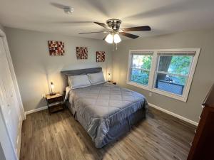 Photo de la galerie de l'établissement Large Duplex in Town Center, à Southington