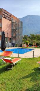 Bassein majutusasutuses Hotel Everest Arco või selle lähedal