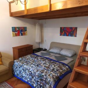 COZY NOOK with a large private Balcony and FREE parking for 1 car 1122 Budapest, 8 Szamos utca kép - 2