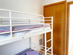 Palanda nebo palandy na pokoji v ubytování Vaumera E