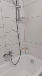 Kúpeľňa v ubytovaní Życzliwy Apartament z garażem