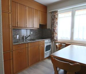 Kuchyň nebo kuchyňský kout v ubytování Appartement Mittaghorn Saas-Fee