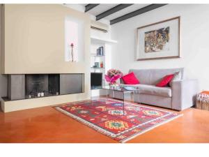 Foto dalla galleria di Amazing Loft-Palazzo Sambuca-kalsa a Palermo