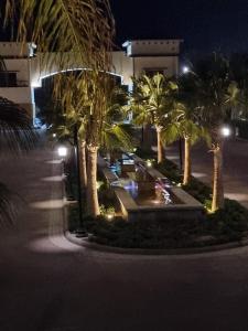 شاليه لاجونا باي السخنه Chalet at laguna bay Sokhna外面的花园