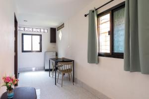 Fotografie z fotogalerie ubytování Lanta School Beach Resort v destinaci Phra Ae beach