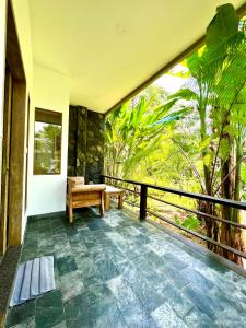 Widya Luxury House的阳台或露台