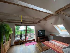 Φωτογραφία από το άλμπουμ του Stunning Hills View Apartment Vransko σε Vransko