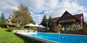 Bassein majutusasutuses Hotel Thüringer Hof või selle lähedal