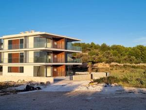 Το κτήριο όπου στεγάζεται  το διαμέρισμα
