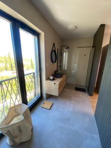 Część wypoczynkowa w obiekcie Apartment Adria mit traumhaften Blick auf das Meer