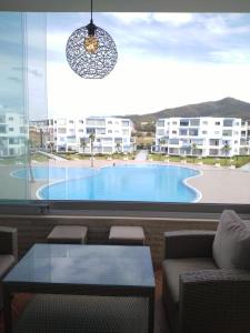 Bazén v ubytování MIRADOR GOLF 2 Apt B15 nebo v jeho okolí