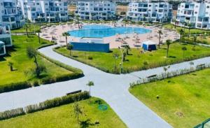 Bazén v ubytování MIRADOR GOLF 2 Apt B15 nebo v jeho okolí