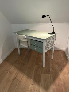 Fotografie z fotogalerie ubytování T3 en duplex logement entier v destinaci Charlieu
