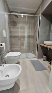 Een badkamer bij Scala Paradiso ~ B&B Molfetta