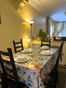 Фотография из галереи Spacieux et familial à 2 minutes à pied du stade de football de RABAT в Рабате +11 фотографий