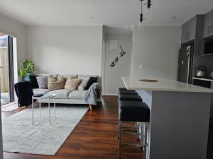 Kuchyň nebo kuchyňský kout v ubytování Humble Abode