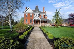 Gallery image of The Grand Kerr House in Grand Rapids