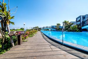 Bazén v ubytování Mulddeule Shimpang Resort nebo v jeho okolí