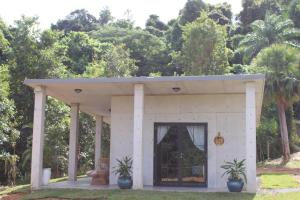 Giardino di The Serene House Bed & Breakfast