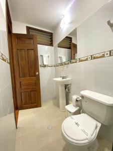 Koupelna v ubytování Hotel San Julian