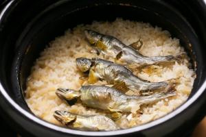 日式旅馆内部或周边提供的食物