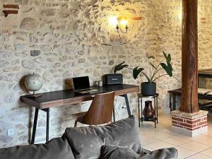 Χώρος καθιστικού στο Petit coin de paradis Albigeois