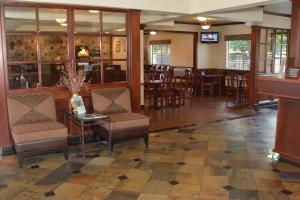 Posezení v ubytování Baymont by Wyndham Yakima Riverfront